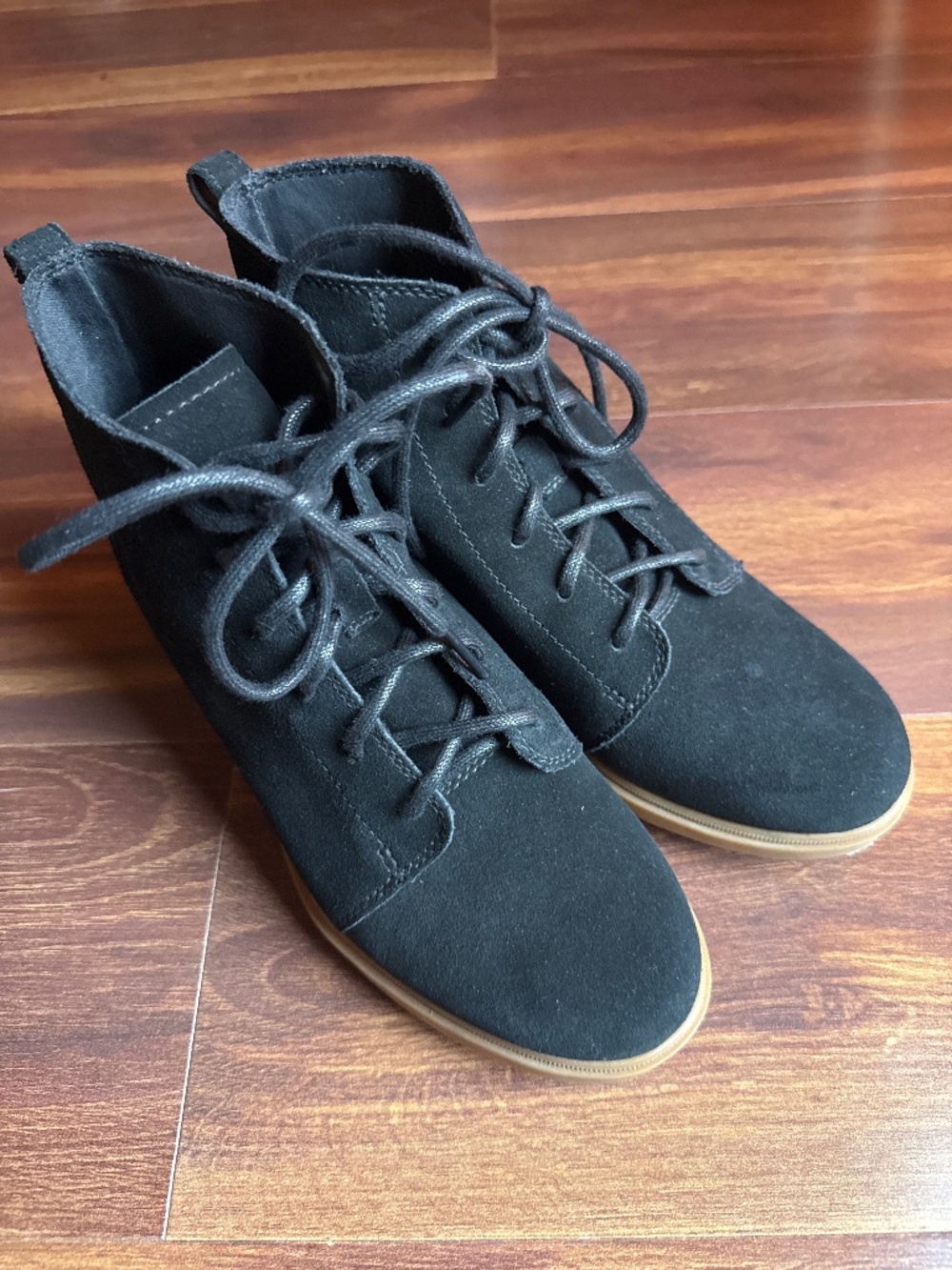 SOREL Suede Black Laced Ankle Boots Size 6